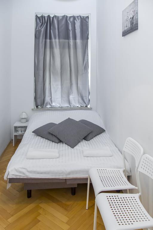 Metro Centrum Guest Rooms Varsovie Extérieur photo