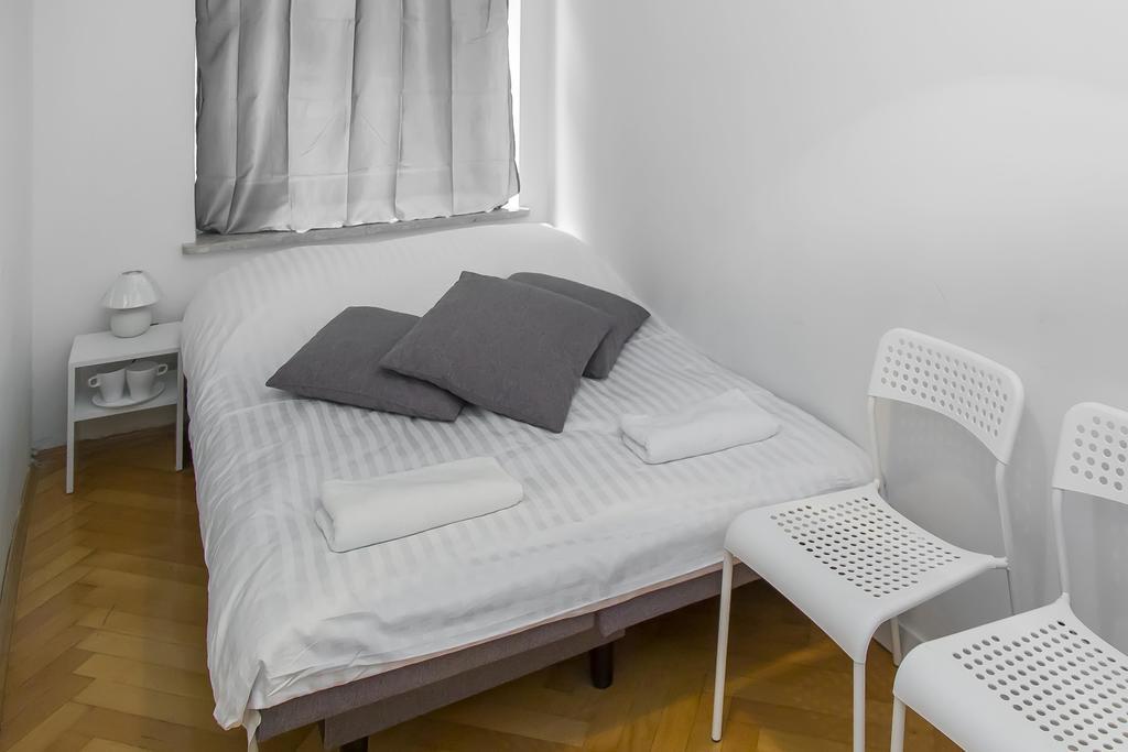 Metro Centrum Guest Rooms Varsovie Extérieur photo